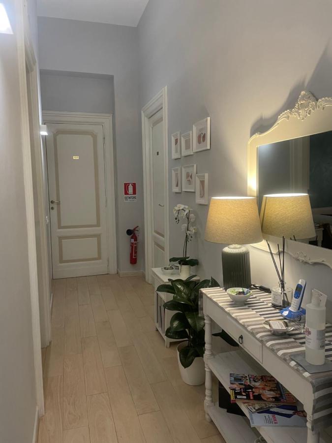 Ad Cavour Luxury Rooms - By Ad Roma Exterior foto