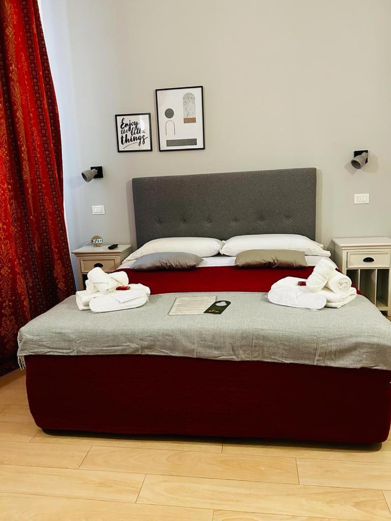 Ad Cavour Luxury Rooms - By Ad Roma Quarto foto