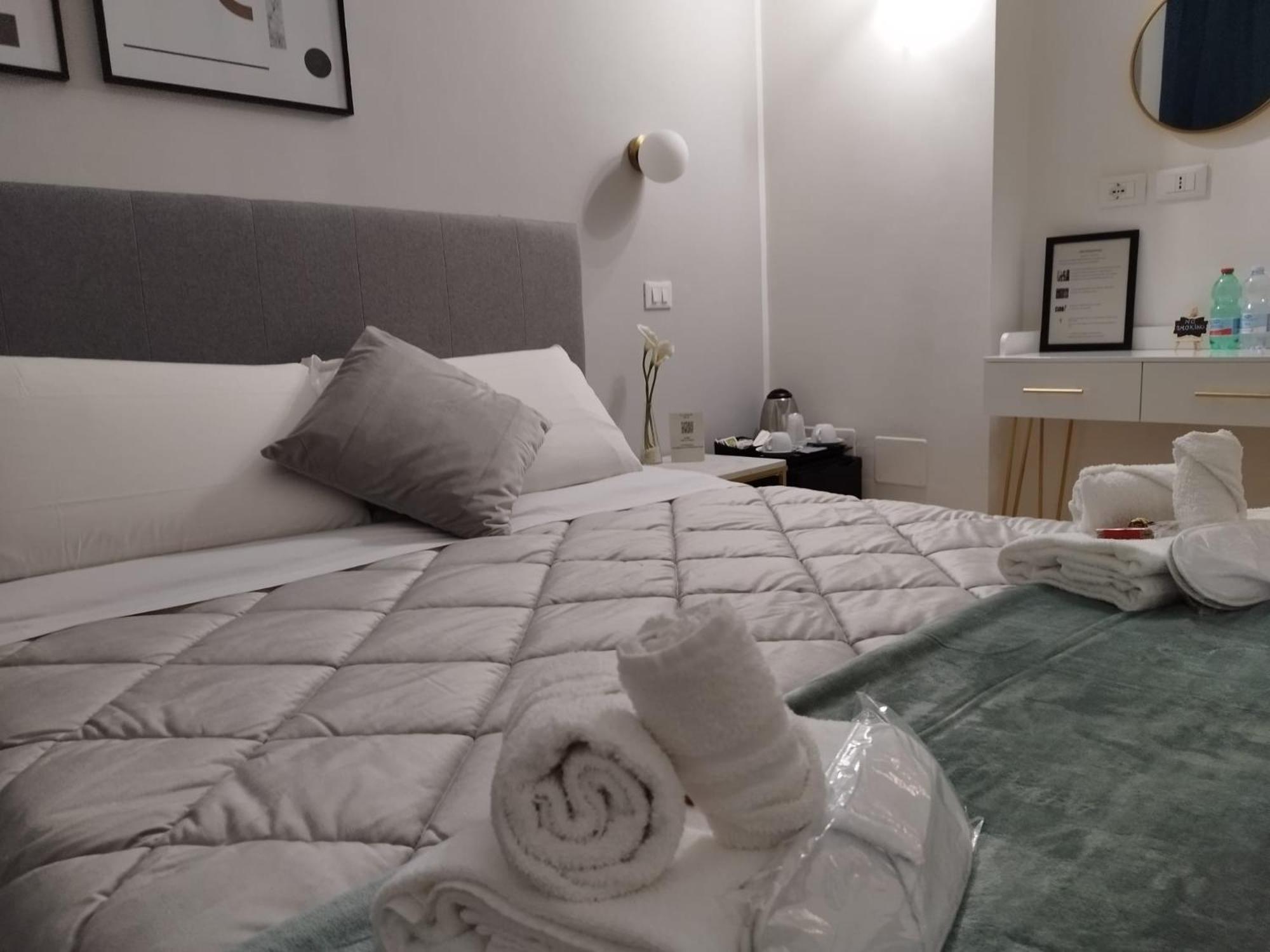 Ad Cavour Luxury Rooms - By Ad Roma Quarto foto